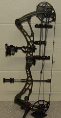 Loaded Right Hand 2025 Bowtech Solution LS Bow Package-24.5 to 30″, 60 to 70 lb