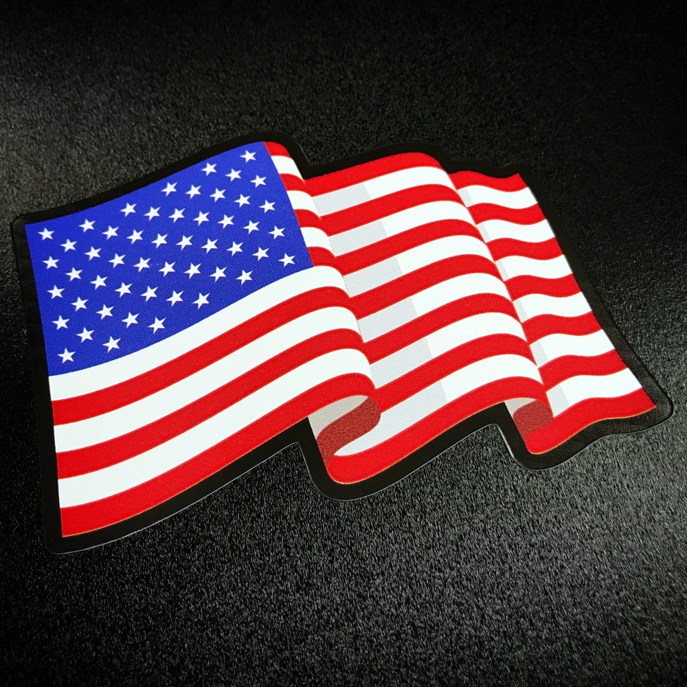 American Flag Wavy – Sticker