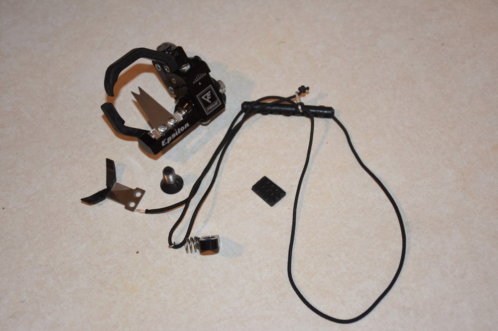Hamskea Epsilon Arrow Rest w/ COR Riser Interface – RH – Prime Archery – (#3)
