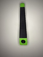 Headrest bow hanger with rubber insert