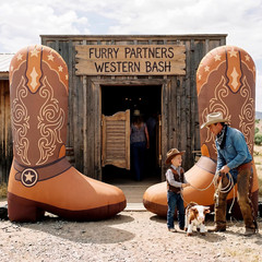 7 Ft Giant Western Boots Inflatable Party Decor Blow up Rodeo Cowboy Boots Built