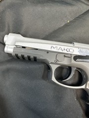 Mako Air Pistol with Magazine Model CM9B BB Gun