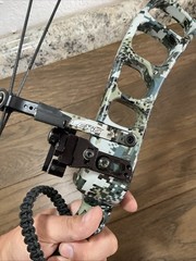 Prime Centergy, RH, 82X 60-70x Compound Bow, Complete Setup. With Holders