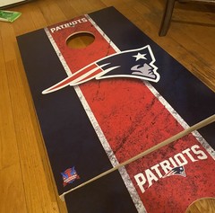New England Patriots Victory Tailgate 2’x3’ Solid Wood Cornhole Set w/ Box NEW