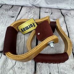 NWT Formay Bell Stirrups Oak Wood 3″ Neck 2″ Tread 5.25 x 5.25 172156-2-BG