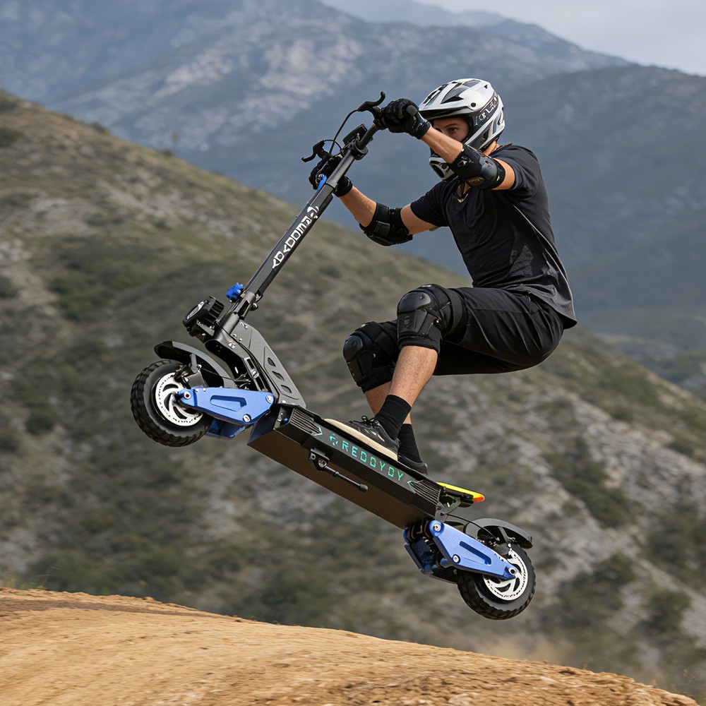 Reddydy 2500W*2 Motors 60V 25Ah Electric Scooter Foldable 10.5″ E-Scooter 50MPH