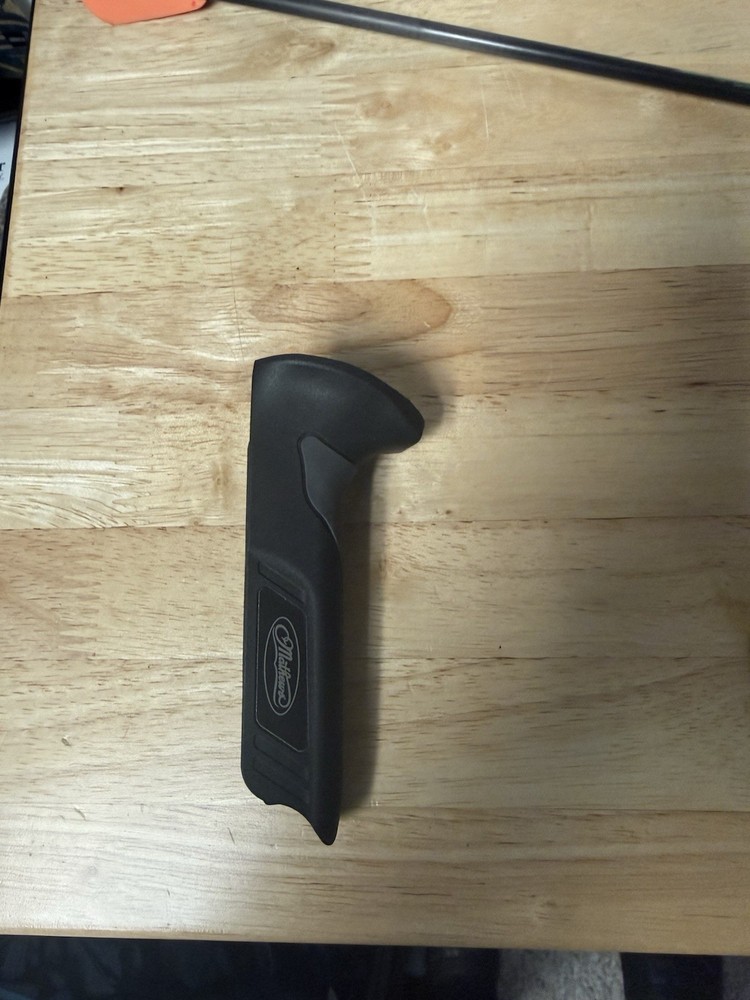 Mathews Bond Grip. Grey
