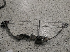 Martin Magnum Tracer Compound Bow With Case