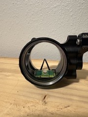 Great Condition – Trophy Ridge React Alpha 1-Pin Right Hand Compound Bow Sight