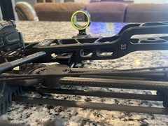 Matthews V3X 33 Compound Bow Right-Hand with Arrow Rest