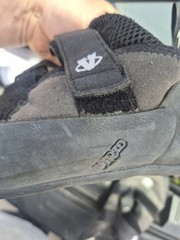 Evolv Defy Rock Climbing Shoes Men’s Gray Black TRAX Rubber Sz 11.5Mens