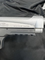 Mako Air Pistol with Magazine Model CM9B BB Gun