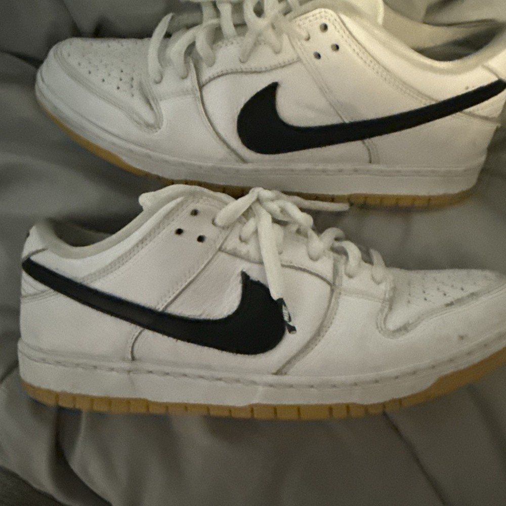 Nike SB White/Black Low Top Skateboarding Shoes Gum Sole US 12