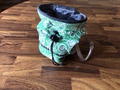 BLACK DIAMOND Chalk Bag with Mammut Carabiner Rock Climbing Gym Bouldering