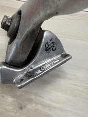 Set Gullwing Charger 50° Neil Carver 9″ Skateboard Trucks