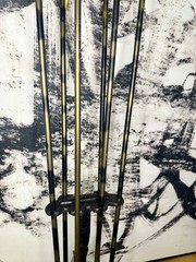 Bear Archery 2117 Camo Aluminum Arrows (6) 5 Broadheads + Game Tracker Quiver