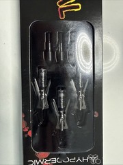 Carbon Express Wolverine Hunter With 100 Gr. Rage Hypodermic Broadheads Arrows
