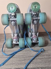 Impala Rollerskates Holographic Quad Roller Skates Women’s Size 6