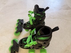 Roller Derby Green Wire Kids’ Inline-Quad Combo Skates Black/Green 12-2