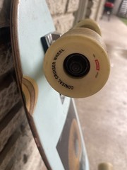 GLOBE BIG BLAZER SKATEBOARD . 5 X 10 X 32