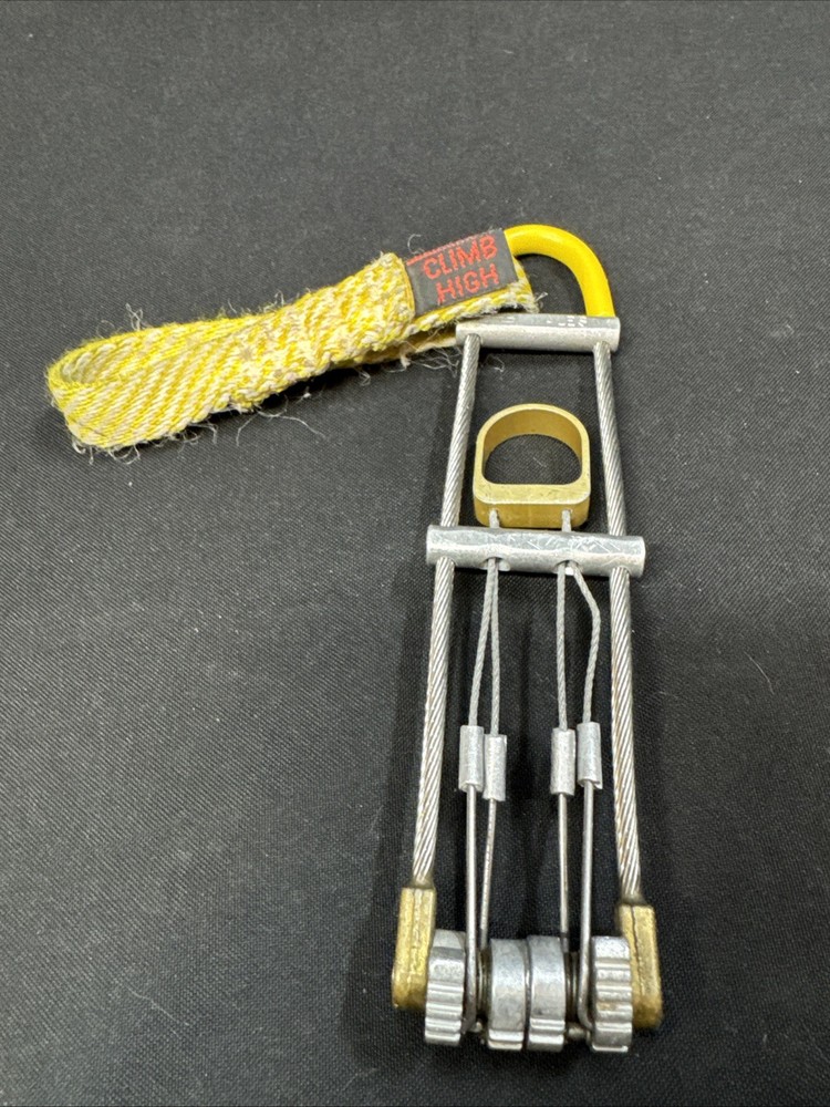 HB Wales Quadcam Vintage 1990’s Climbing Gear Size 1/2 Yellow