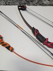 Barnett Compound Bow Set WildHawk Vertigo Orange Red Dual Limb Archery Youth