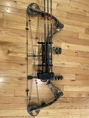 Elite Archery Answer Right Hand Camo Compound Bow 70lb