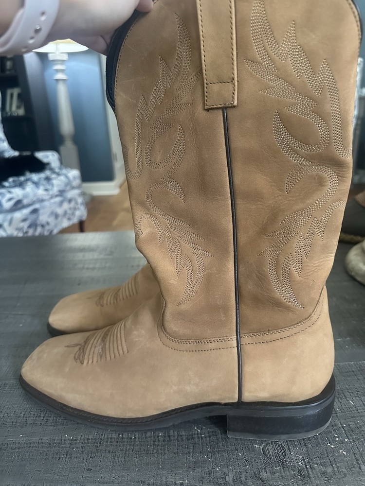 Masterson Boot Co. Tan Boots w/ Embroidered Shaft – Classic Western Style