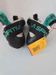 La Sportiva Mantra Men’s Climbing Shoes, Chalk, M43.5