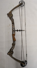 Mathews SoloCam Archery Q2XL Realtree Camo Compound Bow! RH 28.5″ 60-70lb.