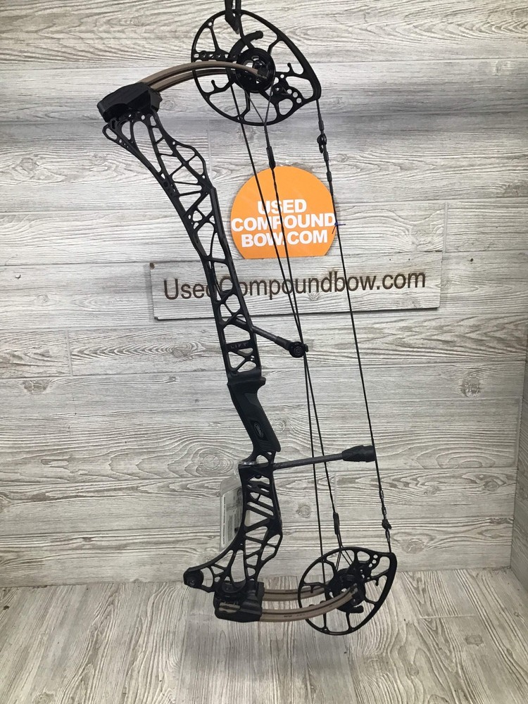 Used Mathews Lift X 29.5 Right Hand Black riser/Earth limbs Bow 27/65
