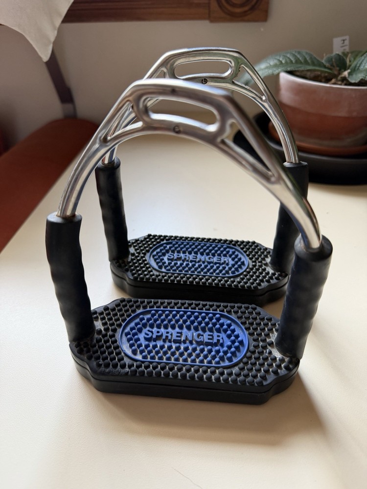 Herm Sprenger Bow Balance Stirrups Blue & Black Treads, sz 4.5