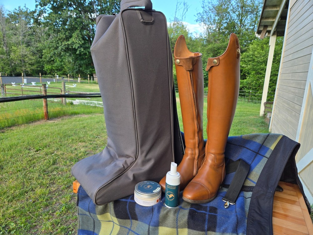 Celeris tall dressage boots in beautiful brown, 38 slim. Beautiful…barely worn