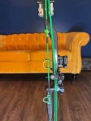 PSE EVO NTN Right Hand Compound Bow 70lb 29in Draw w/ Sight & Arrow Rest