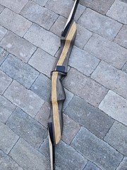Fleetwood 40lb 62in Recurve Bow. Right Hand. No String