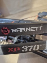BARNETT ARCHERY MODEL XP 370, W/ FOUR BOLTS IN QUIVER (B33009203)