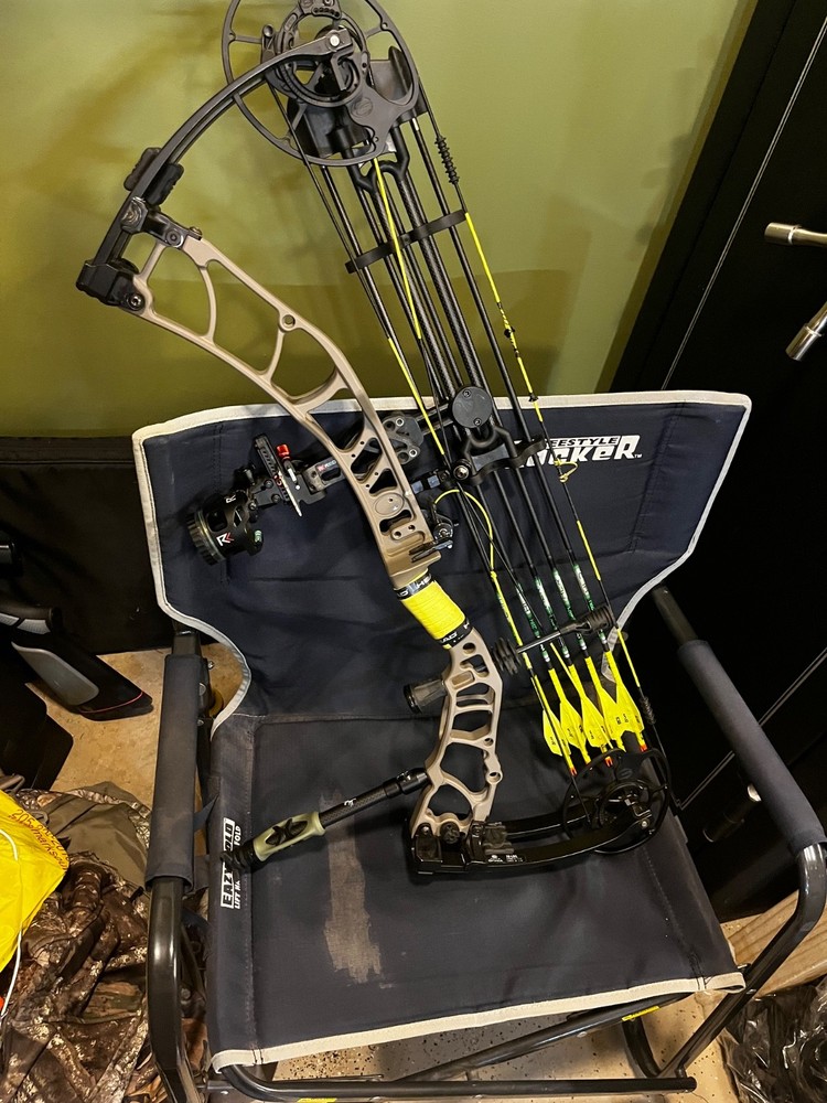 Elite Omnia OD Green 70 Lbs. 24.5-30″ RH Right Handed Compound Bow Hunting Arche
