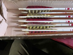 VTG Mercury Cedar Shaft Arrows 12 Matched Turkey Feather Field Hunting Arrows…