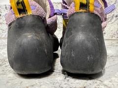 LA SPORTIVA Mythos Purple Rock Climbing Shoes Women’s Size 39 / US 8.5 Italy GUC