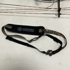 Hoyt Trykon XL (75th Anniversary) RH Camo Weight 60 lbs-70 lbs Freedom SKB Case