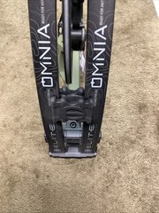 Elite Omnia Compound Bow #70 (24.5-30 Draw) 32 ATA