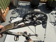 Mathews Solocam Switchback XT RH 50 lb 27in Draw 31in Camo Compound Bow