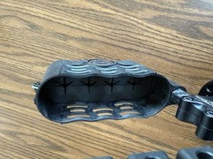 Used Bowtech 4 Arrow Center Mass Quiver Black Rh