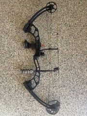 PSE Stinger x Right Hand Compound Bow