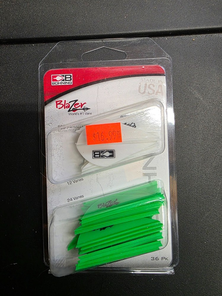BOHNING 2 INCH BLAZER VANE – 36 PACK – 2 NEON GREEN & 1 WHITE W/ VICTORY EASTON