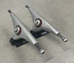 NEW SECTOR 9 GULLWING CHARGER SKATE GOLF SUP SURF SKATEBOARD RISERS BOLTS TRUCKS