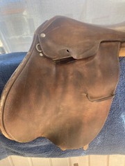 Zaldi Sirocco Leather Saddle Made In Salamanca Spain 17.5”