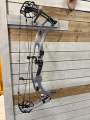 Hoyt RX-9 Ultra Tombstone 70#/RH 2069724