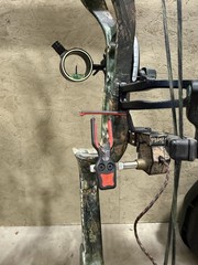 Used Bear Arena 34 RH 70lbs (New Limbs/cam/Strings )