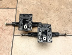 Thunder 147 Hi Hollow Lights 24K Sonora Skateboarding Trucks Black/Gold